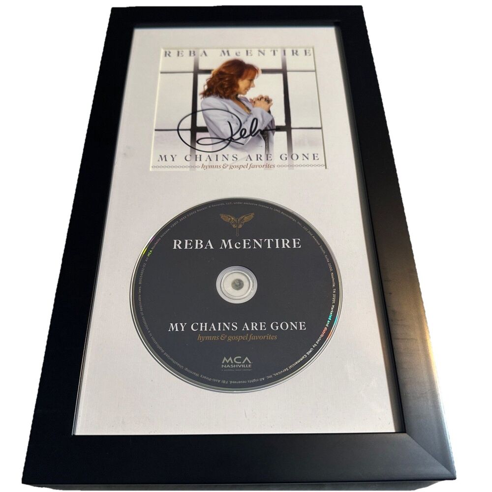 Reba McEntire Signed Framed My Chains Are Gone Hymns & Gospel Favorites CD 13”